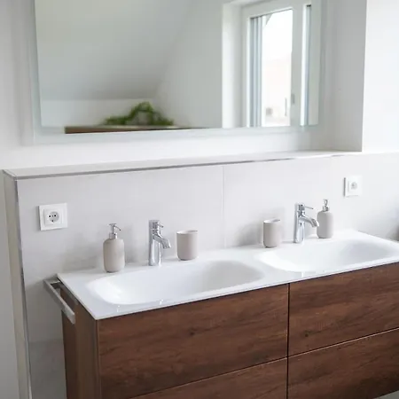 Moderne Bauernhof Mitten In Der Appartement