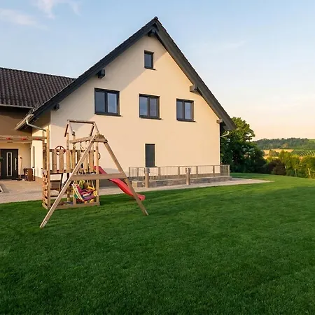 Moderne Bauernhof Mitten In Der Appartement Emtmannsberg
